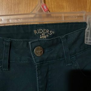Vintage green riders by Lee jeans size 12 petite mid rise, skinny, so cool